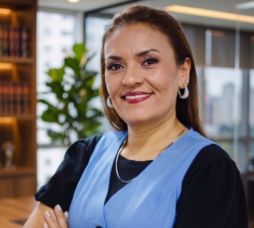 Dra. Viviane Costa Novo
